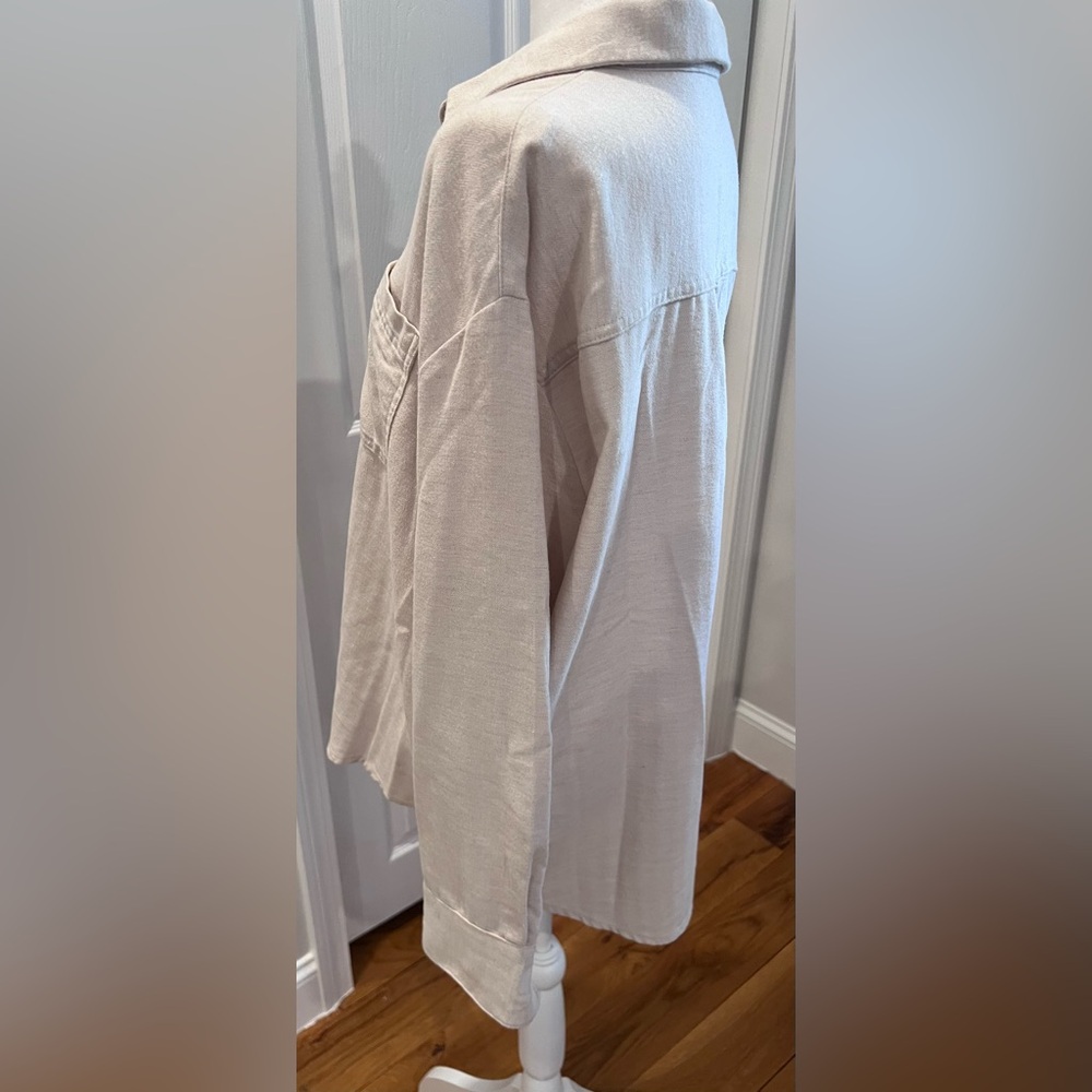 Old Navy Boyfriend Shirt | Large | Oatmeal - Picture 4 of 10